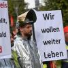 In Meitingen demonstrierten hunderte Beschäftigte der Lech-Stahlwerke vor Kurzem gegen die hohen Strom- und Energiepreise.