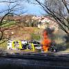Auf Höhe Illereichen im Landkreis Neu-Ulm hat am Freitagmorgen auf der A7 in Fahrtrichtung Süden ein Autotransporter gebrannt. 