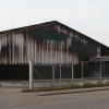 Diese ehemalige Tennishalle in Herbertshofen wird in eine Erstaufnahmeeinrichtung für Flüchtlinge umgebaut. Mit der ersten Belegung ist ab Ende November zu rechnen. 