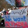 Olympia-Befürworter versuchten die IOC-Evaluierungskommission mit Plakaten zu beeindrucken. dpa