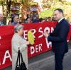 „Mehr Personal jetzt!“ Fast sieht es auf dem Bild so aus, als ob Jens Spahn die Worte sozusagen in den Mund gelegt wurden.