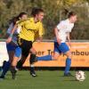 Auf die Torjägerin war Verlass: Loppenhausens Sarah Höbel (gelb-schwarzes Trikot) erzielte im Bezirksoberliga-Spiel gegen den TSV Pfersee Augsburg per Freistoß den 2:2-Endstand.  	