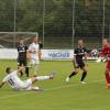 Im zweiten Spiel der neuen Landesliga-Saison musste sich der VfL Kaufering (weiße Trikots) knapp geschlagen geben. 