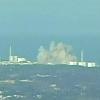 Rauch steigt über dem japanischen Atomkraftwerk Fukushima auf. 