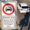 In Hamburg gilt auf zwei Hauptstraßen ein Fahrverbot für Diesel-Motoren bis zur Euro-5-Norm