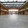 Großzügig wirkt die Aula der Realschule Zusmarshausen. Doch der Platz reicht nicht mehr aus für die Schüler, es fehlen Klassenräume.
