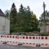 An dieser Stelle in der Donauwörther Straße in Harburg soll eine Infostelle des Geoparks Ries entstehen. Dafür wurde ein Haus abgerissen.