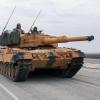 Ein türkischer Panzer vom Typ Leopard nahe der syrischen Grenze.