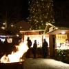 Der Weihnachtsmarkt in Fischach lockt am Wochenende die Besucher mit einem Rahmenprogramm und Lichterzauber. (Archivfoto)