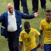 Brasiliens Coach Luiz Felipe Scolari und seine Spieler verließen enttäuscht den Platz.