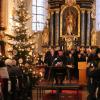 Gempfing war wieder einmal kultureller Schauplatz:  Der Singkreis Gempfing unter der Leitung von Erich Hofgärtner und Sprecher des Bayerischen Rundfunks gestalteten gemeinsam in der Pfarrkirche eine weihnachtliche Lesung mit Musik.