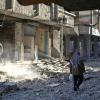 Die syrische Stadt Douma liegt nach Luftangriffen von Verbündeten des Assad-Regimes in Trümmern. Die Feuerpause in Syrien könnte Realität werden. Russland und die USA haben sich zumindest auf Bedingungen für eine solche geeinigt.