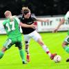 Der Einsatz hat sich gelohnt: Neuzugang Manuel Hornung (in Schwarz) und der FC Affing haben gegen den FC Gerolfing das ersehnte Erfolgserlebnis verbuchen können. Sie gewannen beim Aufsteiger knapp mit 1:0. Foto: Habermeier