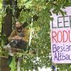 Klimaaktivisten haben Bäume auf dem Reese-Areal besetzt - mit dabei ist unter anderem Ingo Blechschmidt.     