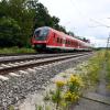 Noch immer ist keine Einigkeit in Sicht beim Ringen um die beste Trasse für den Bahnausbau Ulm-Augsburg.