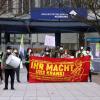 Mitten in der sich zuspitzenden Corona-Lage will Verdi die Warnstreiks an Universitätskliniken deutlich ausweiten. Am Donnerstag protestierten Auszubildende in Augsburg.