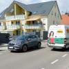 Nur wenige Meter von der viel befahrenen Hochstraße entfernt liegen die Terrassen und Balkone der neu gebauten Häuser nahe der Wendelinskapelle.