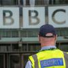 Der Druck auf die BBC, den Namen des Moderators öffentlich zu machen, wächst.