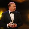 Der Schauspieler Alexander Held verkündete bei der Verleihung des Bayerischen Filmpreises, dass seine Frau Patricia plötzlich verstorben sei.