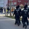 Die Polizei hatte die Teilnehmenden des "Spaziergangs" in Illertissen am Sonntag im Blick.