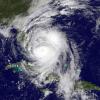 Hurrikan "Matthew" bewegt sich immer mehr auf die Küsten Floridas zu, wie das Satellitenbild von Donnerstagabend zeigt.