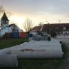 In der Schwörsheimer Ortsmitte haben umfangreiche Bauarbeiten zur Sanierung des Abwasserkanäle begonnen.  	Foto: Bernd Schied