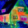 Wo verliert das eigene Haus unnötig Energie? Eine Wärmebildkamera kann Hinweise liefern. 