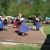 Beim Stadelfest in Senden werden traditionelle Tanz- und Plattleraufführungen geboten.