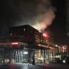 Bewaffnete haben in der philippinischen Hauptstadt Manila in einem Hotelkomplex das Feuer eröffnet.