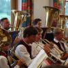 Beim Brunnenhofkonzert in Obergriesbach präsentierten die Musiker ein breites Repertoire.