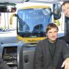 Mit dem Bus ohne Umsteigen zum Flughafen: Marc Fleischhauer (links) und Joachim Wessels (rechts), beide Geschäftsführer der Deutschen Post Mobility, setzen beim Transferservice auf Unternehmen aus der jeweiligen Region. Im Raum Augsburg arbeiten sie mit Werner Ziegelmeier und Z Mobility zusammen. 