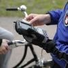 Die Bundesregierung will mehr Deutsche zum Umsteigen auf das Fahrrad bewegen. Außerdem prüft sie härtere Strafen gegen sogenannte Kampfradler (Symbolbild).