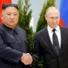 Nordkoreas Machthaber Kim Jong Un (l) hat im September Russland besucht und Präsident Wladimir Putin getroffen. Dabei beschlossen beide den Ausbau der Zusammenarbeit auf «allen Gebieten».