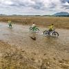 Der leere Forggensee eröffnete völlig neue Möglichkeiten. Besonders Wanderer und Radler freuten sich über das (fast) ausgetrocknete Flussbett.