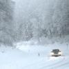 Nach dem heftigen Schneefall waren die Bedingungen auf vielen bayerischen Straßen schlecht.  	