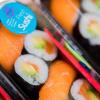 Aldi Süd und Penny: Rückruf von Sushi-Boxen. Die Unternehmen warnen vor dem Verzehr ihrer Produkte und bitten Käufer, diese zur Verkaufsstelle zurückzubringen.