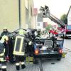 Zu einer vorab nicht angekündigten Großübung wurden sechs Feuerwehren am Mittwochabend an die Hauptstraße in Roßhaupten gerufen. Foto: Ernst Mayer