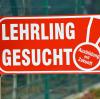 In vielen Branchen suchen Unternehmen händeringend Nachwuchs. Auch im Landkreis Augsburg. 