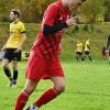 Lucas Hackl entschied mit seinem Treffer das Derby zugunsten seines SV Ottmarshausen gegen den TSV Diedorf (links Tom Grimbacher). Foto: Andreas Lode