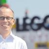 Seit Mai hat der 42-jährige Jörg Hanel die Leitung des achtköpfigen Marketing-Teams von Legoland Deutschland in Günzburg übernommen. 