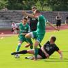 Der TSV Nördlingen (grüne Trikots) mit Alexander Schröter (vorne) und Patrick Michel gewann gegen die SpVgg Kaufbeuren mit 4:1. Dabei verlief der Start nicht gerade nach Maß. 	