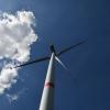 Diese Windkraftanlage bei Zöschingen versorgt etwa 1100 Haushalte mit Strom. Die Grünen-Abgeordnete Lettenbauer setzt sich für noch mehr Windanlagen ein. 