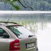 Ein lauschiges Plätzchen am Baggersee bei Derching hatte sich ein junges Liebespaar gesucht. Dort fiel es einem Sextäter in die Hände. 