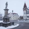 Die oberbayerische Gemeinde Fuchstal liegt südlich von Landsberg und besteht aus den Ortsteilen Asch, Seestall und Leeder (im Bild) – als eigenständige Gemeinden gehörten diese bis zur Gebietsreform 1972 noch zu Schwaben. 	