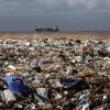 Plastikmüll an einem Strand bei Keserwan im Libanon.