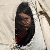 Nach dem Abzug der internationalen Truppen aus Afghanistan rücken die Taliban immer weiter vor und mit ihnen der Konflikt. Tausende Menschen fliehen vor dem Kämpfen im Norden des Landes. Auch dieses Mädchen, das aus einem Flüchtlingszelt in Mazar-E-Sharif blickt.