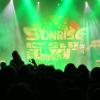 Auf der Bühne des Sunrise Reggae und Ska Festivals in Burtenbach spielten heuer zwölf Acts. Jedes Jahr versammeln sich hier Deutschlands Reggae-Fans. 