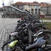 Das Fahrradparkhaus mit 120 Stellplätzen soll an der Hochfeldstraße am Bahnhaltepunkt Haunstetter Straße entstehen. 