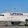 Die Lufthansa streicht wegen Personalmangel weitere 2200 Flüge an den Drehkreuzen Frankfurt und München. 