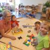 Noch sitzt Inge Schmid mitten im Kindergartengeschehen. Doch für die Leiterin und langjährige Mitarbeiterin der gemeindlichen Kellmünzer Einrichtung rückt der Ruhestand in greifbare Nähe.